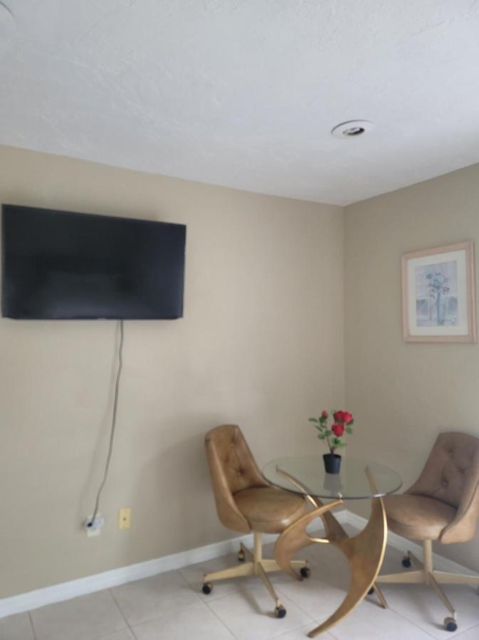 Entire Guesthouse 5 Mins To Siesta Key & Downtown Sarasota Luaran gambar